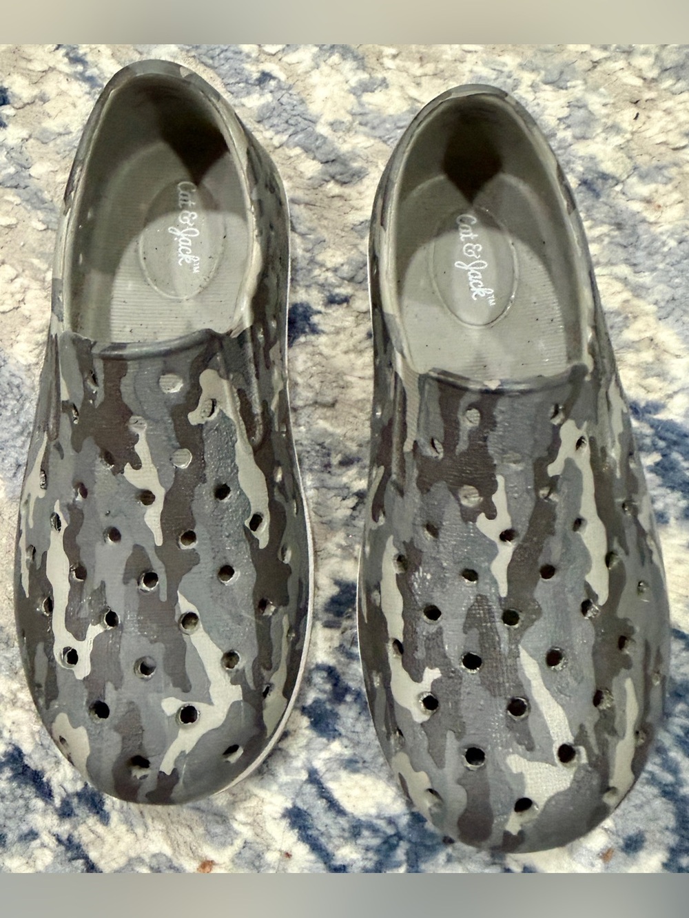 Cat & Jack Boys' Gray Camo Slip-On Water Clogs